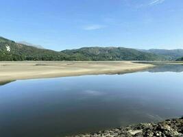 un' Visualizza di il nord Galles campagna su il mawddach pista foto