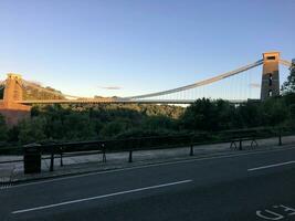 un' Visualizza di il clifton sospensione ponte vicino briston nel il presto mattina foto