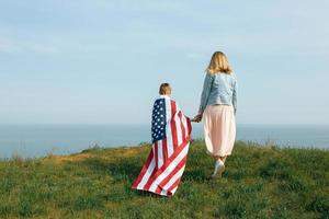 madre single con figlio il giorno dell'indipendenza degli Stati Uniti foto