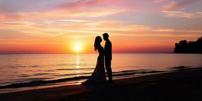 silhouette di un' sposa e sposo su il spiaggia a tramonto ai generato foto