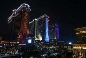 casinò hotel resort neon sulla striscia di cotai macao macao cina di notte foto