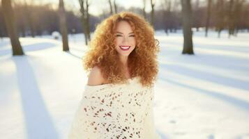 gioioso donna con Riccio rosso capelli nel un' inverno collocamento.. generativo ai foto