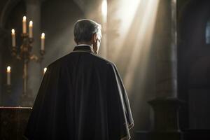 posteriore Visualizza di sacerdote guardare a Chiesa interno. religione concetto. ai generato foto