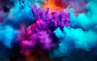 blu e viola colorato polvere esplosioni al di sopra di nero sfondo. holi dipingere polvere spruzzata. foto