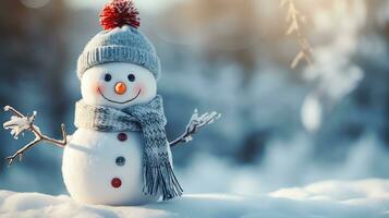 carino pupazzo di neve nel un' berretto e sciarpa nel inverno neve scena sfondo, celebrazione concetto, ai generato foto