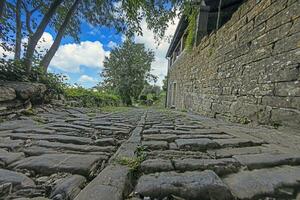 immagine a partire dal il cittadina di grosignana con idilliaco acciottolato strade e edifici fatto di naturale pietra foto