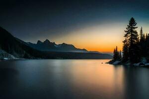 un' lago e montagne a tramonto. ai-generato foto