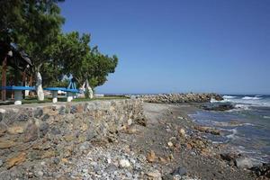 spiaggia frangokastello nell'isola di creta grecia moderna estate sfondo foto