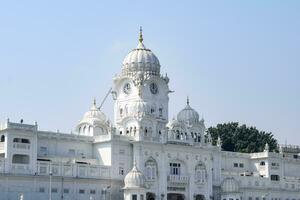 Visualizza di dettagli di architettura dentro d'oro tempio armandir sahib nel amritsar, punjab, India, famoso indiano sikh punto di riferimento, d'oro tempio, il principale santuario di sikh nel amritsar, India foto