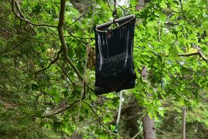 doccia Borsa per campeggio nel il natura selvaggia foto