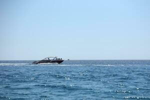 antalya, tacchino - Maggio 15, 2021 lussuoso gonfiabile costola velocità barca crociera nel mediterraneo in profondità mare foto