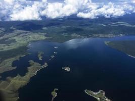 la vista aerea delle isole di Jayapura, Papua, Indonesia. foto