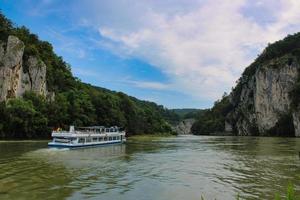 germania, 2021 - gita in barca da kehlheim a weltenburg sul fiume Danubio foto