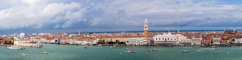 venezia città nella laguna del mare adriatico foto