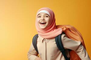 contento scuola allievo, Arabo ragazza nel hijab su isolato su studio sfondo con copia spazio, indietro per scuola. ai generativo foto