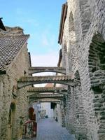 architettura centro storico città vecchia di tallinn, estonia foto