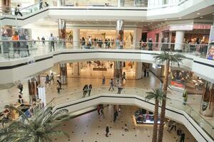 Istanbul, tacchino marzo 12 2023. cevahir shopping centro commerciale nel Istanbul foto