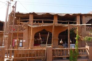 vecchia casa residenziale nella valle del villaggio di Tuyoq, nella provincia dello Xinjiang, in Cina. foto