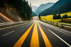un' autostrada con giallo Linee e montagne nel il sfondo. ai-generato foto