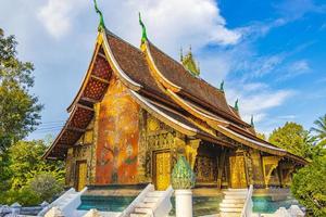 Wat xieng perizoma tempio della città d'oro luang prabang laos foto