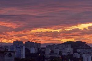 bellissima alba sul paesaggio della città. vladivostok foto