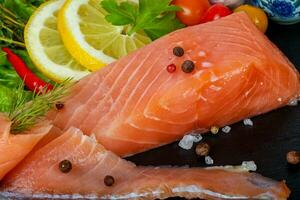 filetto di salmone salato foto