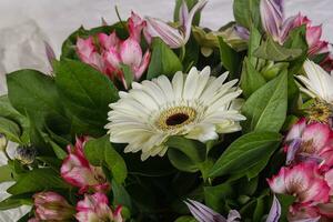 bouquet di fiori romantici foto