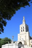 centro storico di avignone provenza francia foto