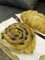 francese prima colazione con pasticcini a opera a partire dal casa foto