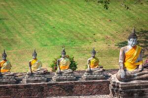 statue di buddha ayutthaya thailandia foto