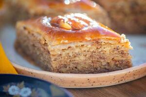 tradizionale Turco dolce baklava con anacardi, Noci. foto