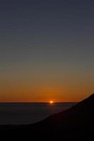 tramonto sull'oceano atlantico, galizia, spagna foto