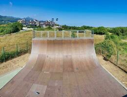 skateboard rampa nel il parco foto