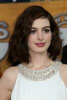 anne hathaway in arrivo a il schermo attori gilda premi a il santuario auditorium nel los angeles circa su gennaio 25 2009 2008 foto