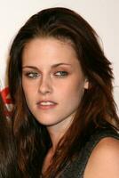 kristen stewart in arrivo a il adolescente voga giovane hollywood festa a il lacca nel los angeles circa su settembre 18 2008 foto