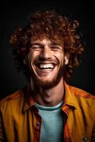 allegro studio ritratto di un' sorridente europeo uomo con Riccio rosso capelli, avvicinamento, morbido luce, ai generato arte foto