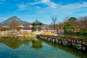 Hyangwonjeong padiglione, Gyeongbokgung palazzo, seoul, Sud Corea foto