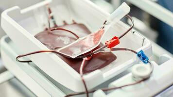 sangue Borsa donazione centro, trasfusione concetto, salvavita ospedale procedura, medico fornitura nel emergenza situazione foto