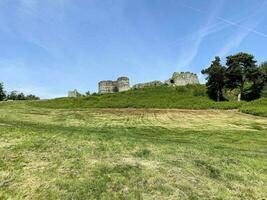 cheshire nel il UK nel Maggio 2023. un' Visualizza di Beeston castello su un' soleggiato giorno foto