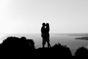 silhouette felicità e romantico scena di amore coppie partner foto