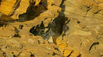 formazioni rocciose nel deserto foto