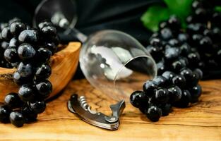 vino uva e vino le foglie nel il vecchio terra Il prossimo per amburgo foto