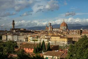 foto con il panorama di il medievale città di Firenze nel il regione di Toscana, Italia