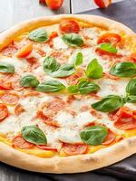 ai generato appena italiano Pizza con Mozzarella formaggio fetta generativo ai foto