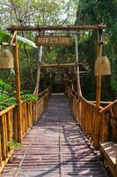 malang, Indonesia - novembre 07 2023 - ponte e parco turista attrazioni nel coban lanang foto