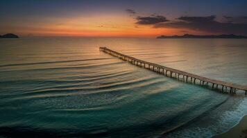 di legno molo su il spiaggia di Mallorca a Alba foto