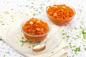 indiano popolare dolce cibo carota halwa foto