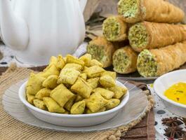 indiano tè tempo speziato Methi parà merenda foto