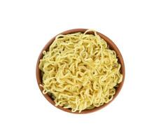 pianura maggi tagliatelle, immediato masala maggi isolato su bianca sfondo foto