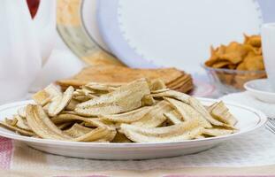 Banana patatine fritte popolare in profondità fritte tè tempo merenda foto